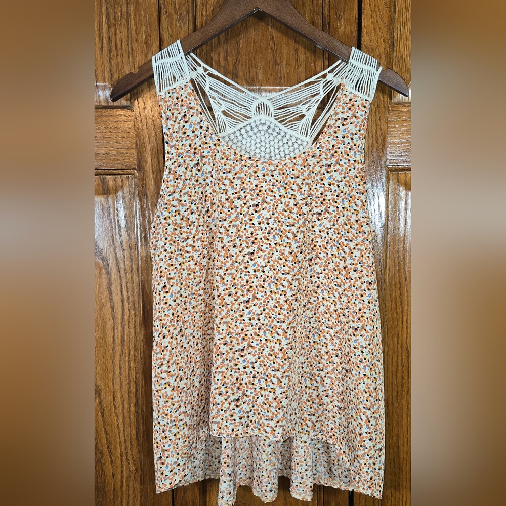Urban Day Boho Sleeveless Tank Blouse Orange Red Macrame Detailed Back Sz S